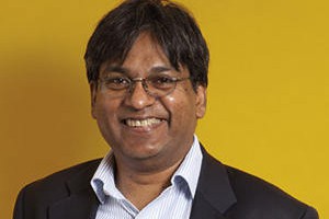 Professor-Ravi-Silva-300x200.jpg